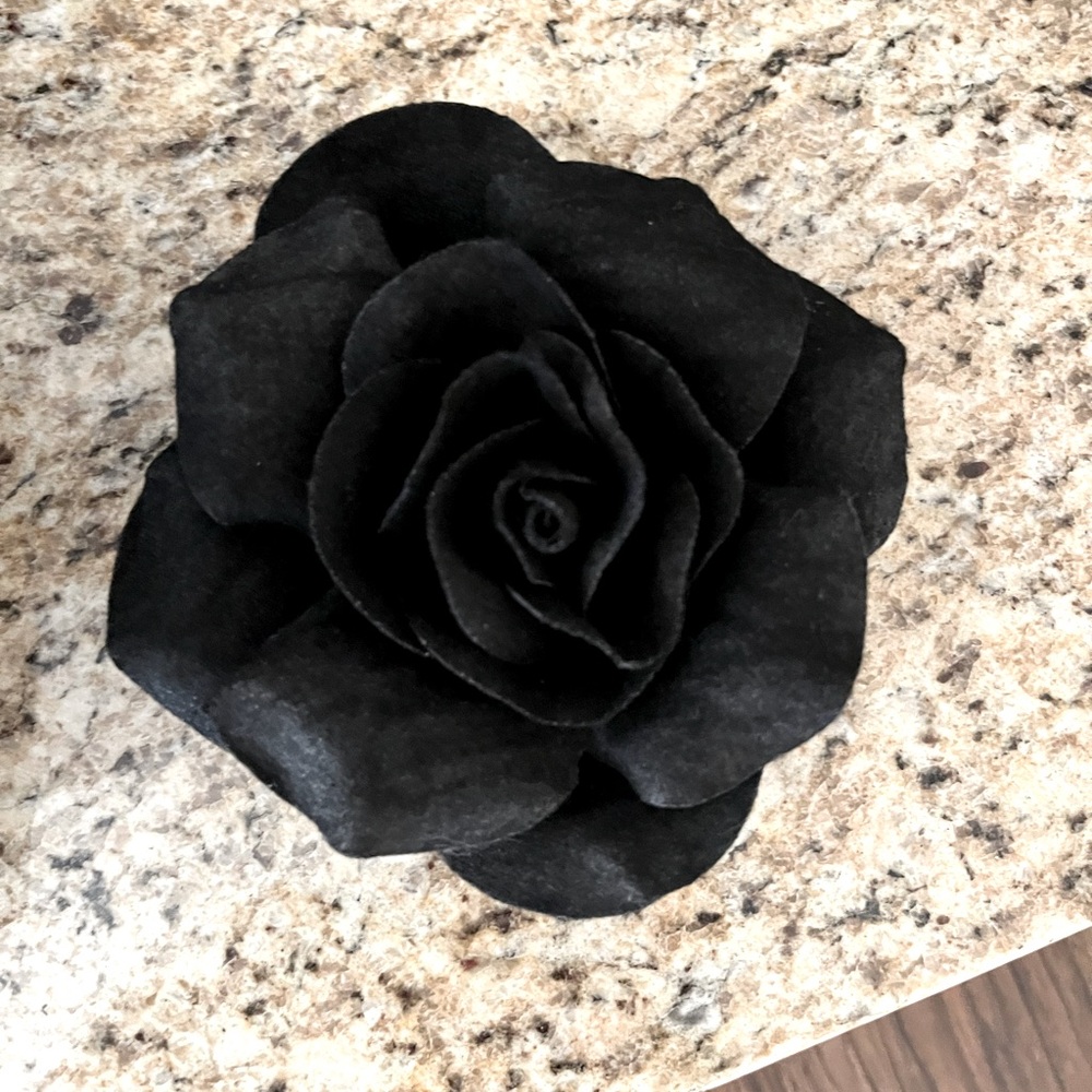 Rare!!  Echo Velvet Rose Brooch in Original Marshall Field’s Gift Box - Picture 4 of 5